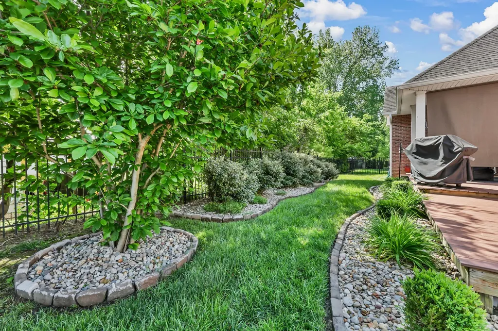 253 Dorchester Circle Clarksville TN 37043