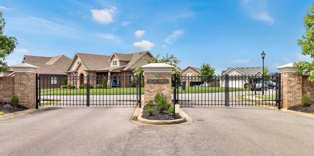 253 Dorchester Circle Clarksville TN 37043
