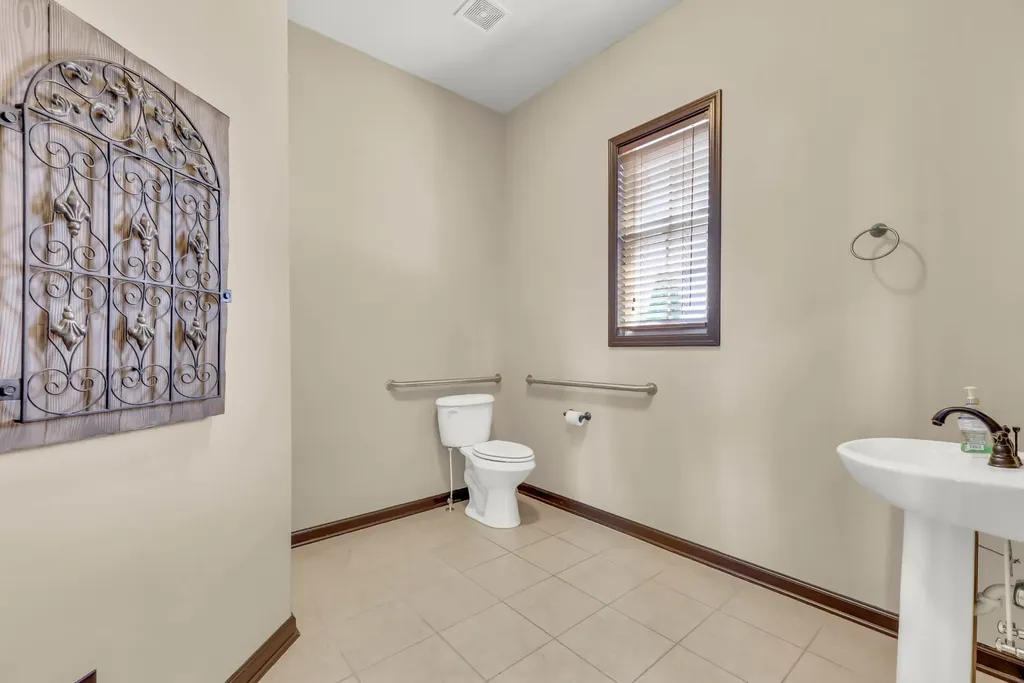 253 Dorchester Circle Clarksville TN 37043