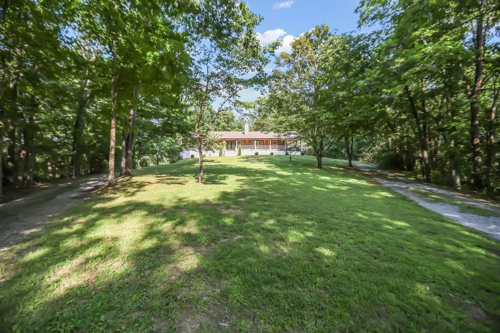 2661 Tinnin Road Goodlettsville TN 37072