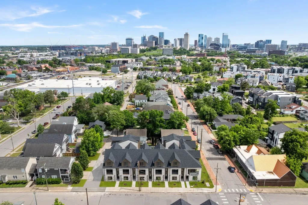 915 Cheatham Place Nashville TN 37208