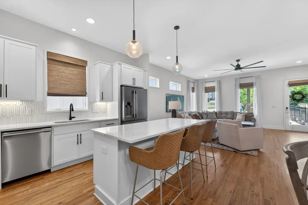 124B Fern Avenue Nashville TN 37207