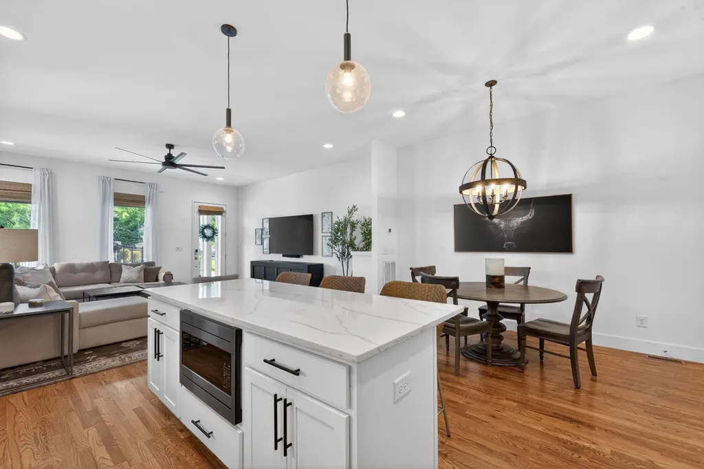 124B Fern Avenue Nashville TN 37207