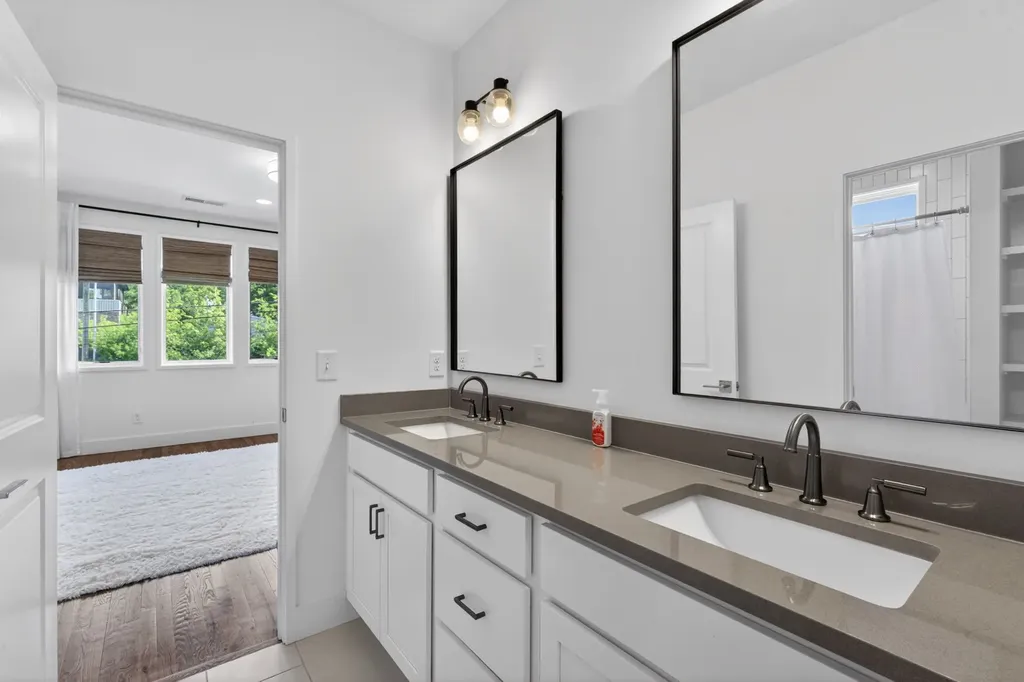 124B Fern Avenue Nashville TN 37207