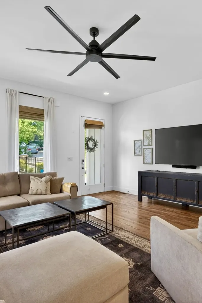124B Fern Avenue Nashville TN 37207