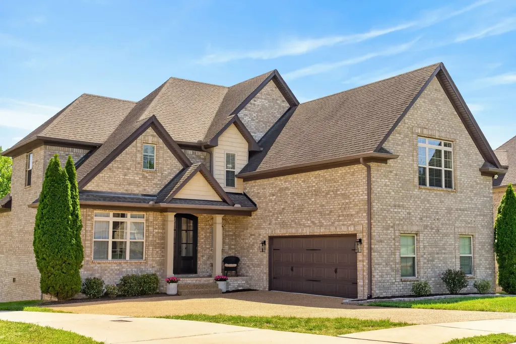 1034 Five Coves Trace Gallatin TN 37066