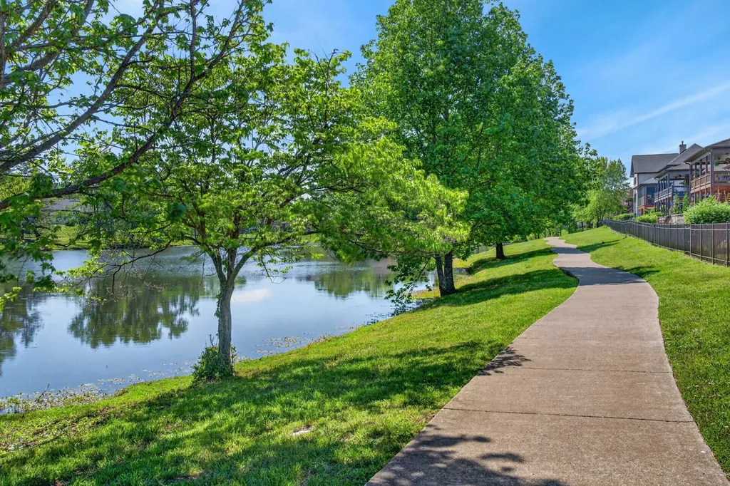 1034 Five Coves Trace Gallatin TN 37066