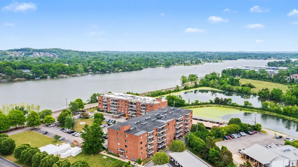 200 Sanders Ferry Road Hendersonville TN 37075