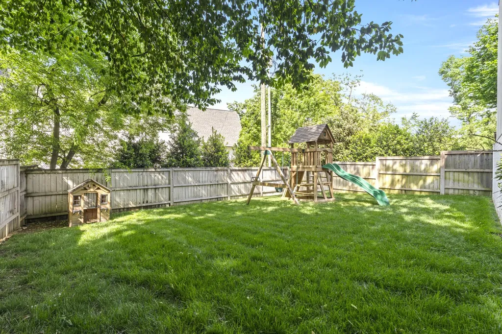 1900 Randolph Place Nashville TN 37215