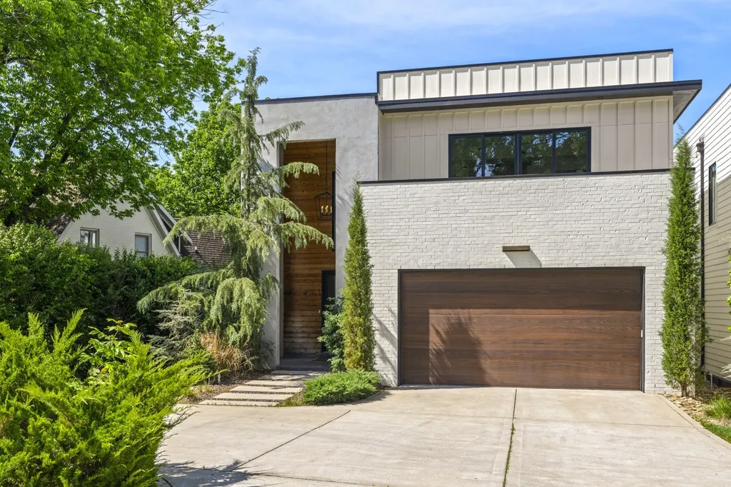 1900 Randolph Place Nashville TN 37215