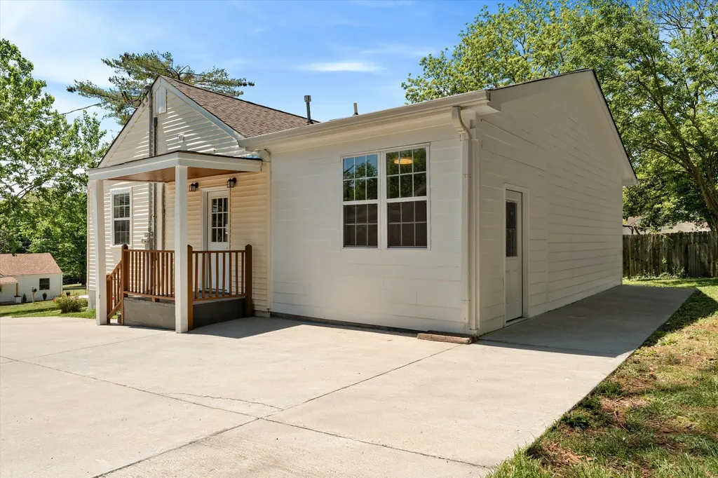 60 Lutie Street Nashville TN 37210