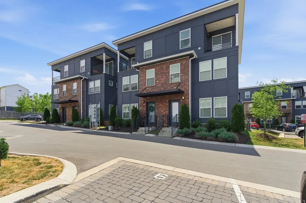 102 Duke Street Nashville TN 37207