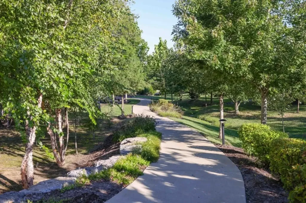 290 Stephens Valley Blvd, E Nashville TN 37221