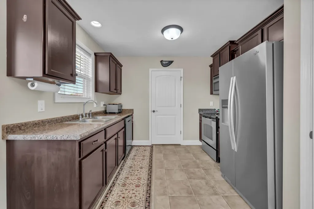 584 Tracy Lane Clarksville TN 37040