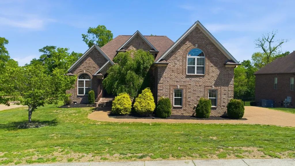 316 Ironwood Circle Gallatin TN 37066