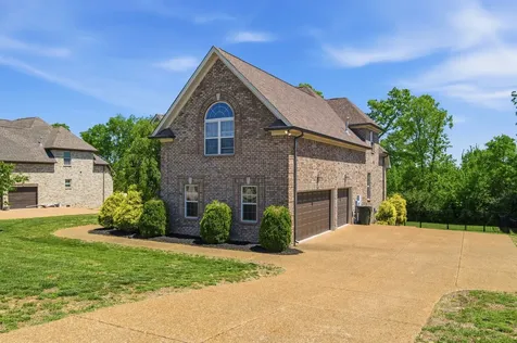 316 Ironwood Circle Gallatin TN 37066