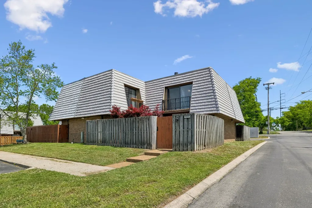 101 Cedarwood Lane Madison TN 37115