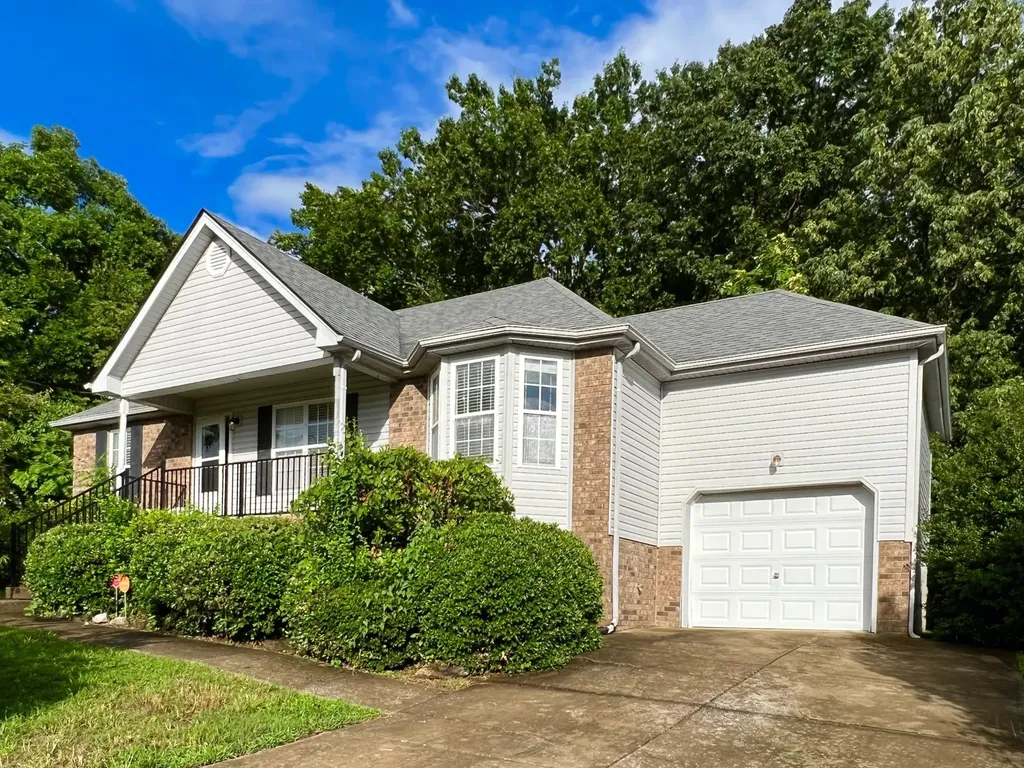 1028 Saddlestone Drive Hermitage TN 37076
