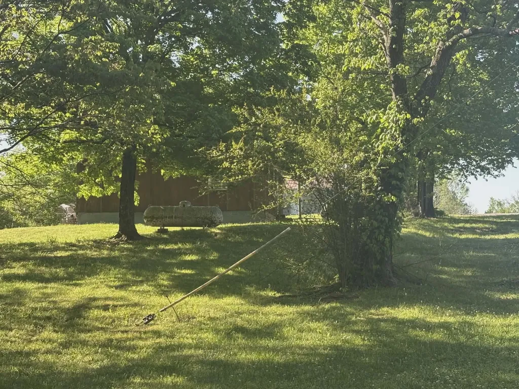 519 Highway 48, S Centerville TN 37033