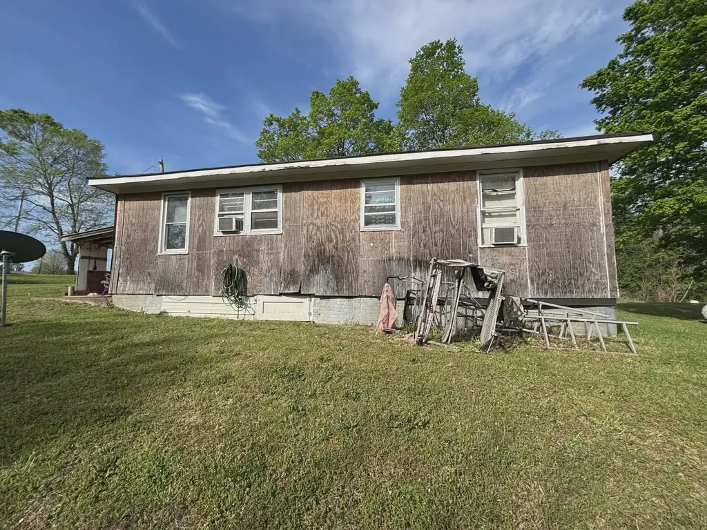 519 Highway 48, S Centerville TN 37033