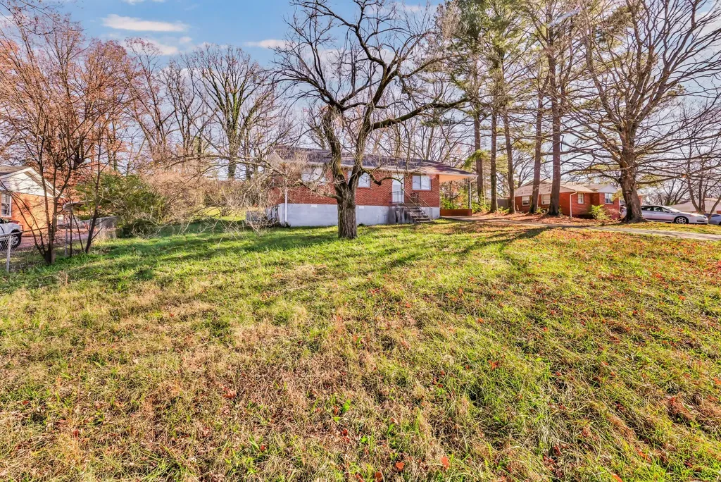 124 Yorktown Road Clarksville TN 37042