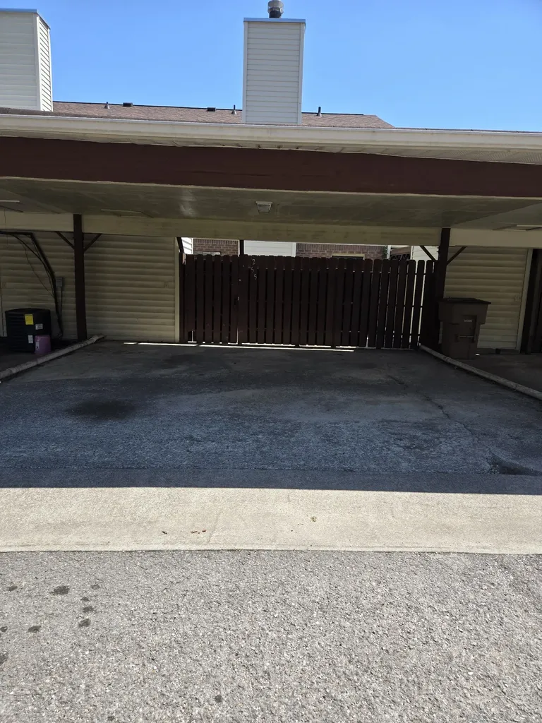 255 Mayflower Ln, N Madison TN 37115