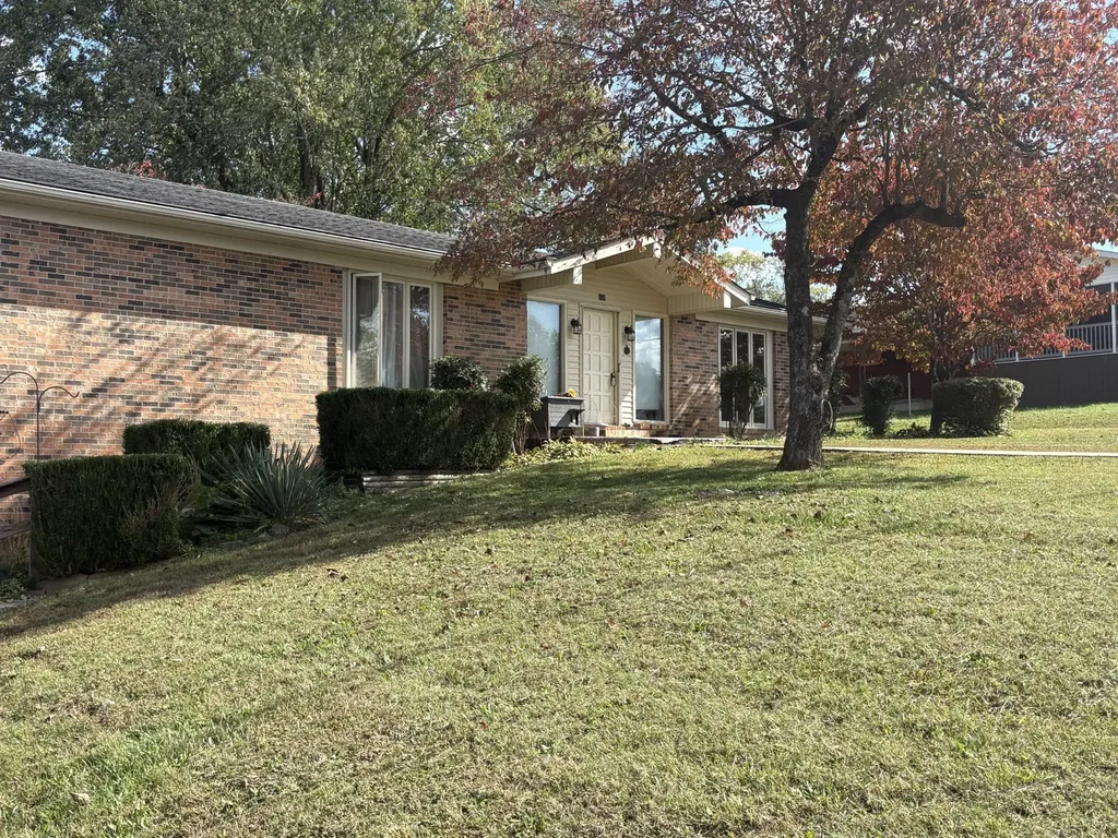 128 N Turner Drive Sparta TN 38583