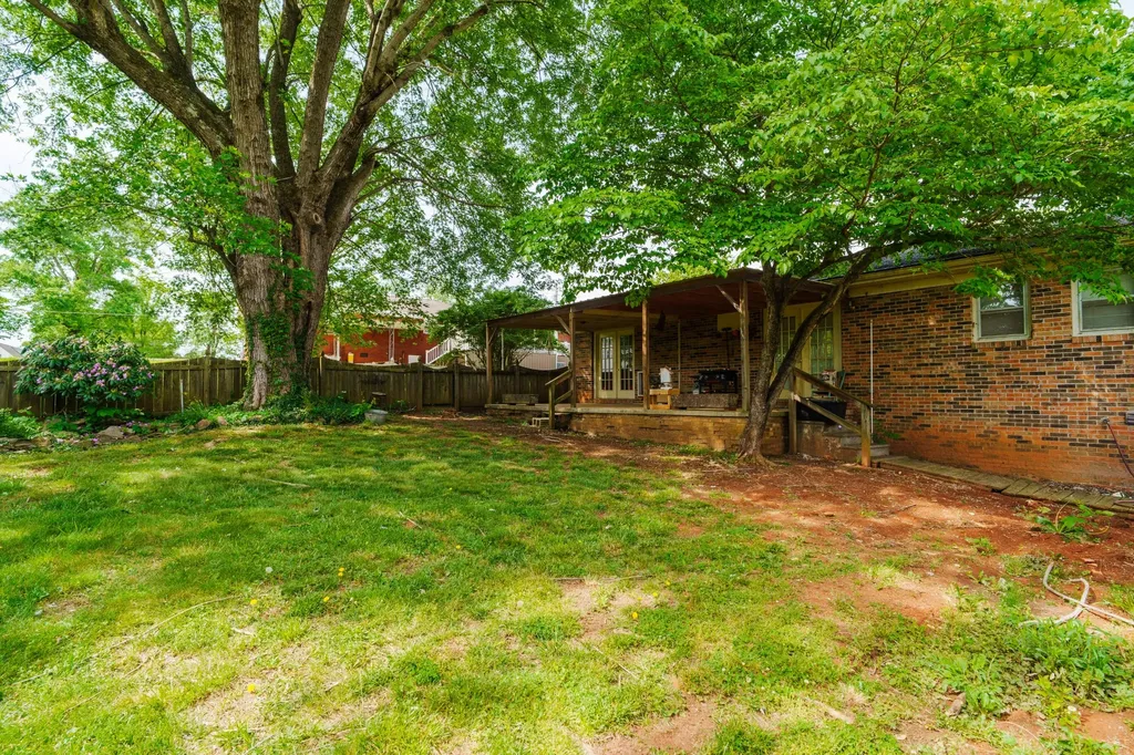 128 N Turner Drive Sparta TN 38583