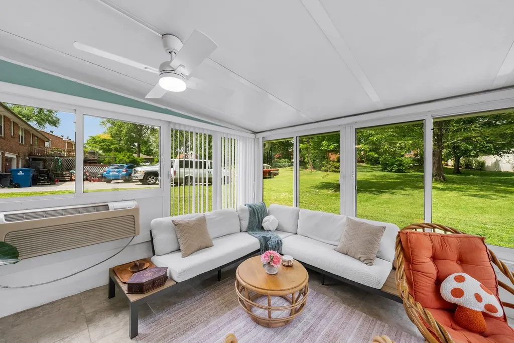 608 Harpeth Pkwy, E Nashville TN 37221