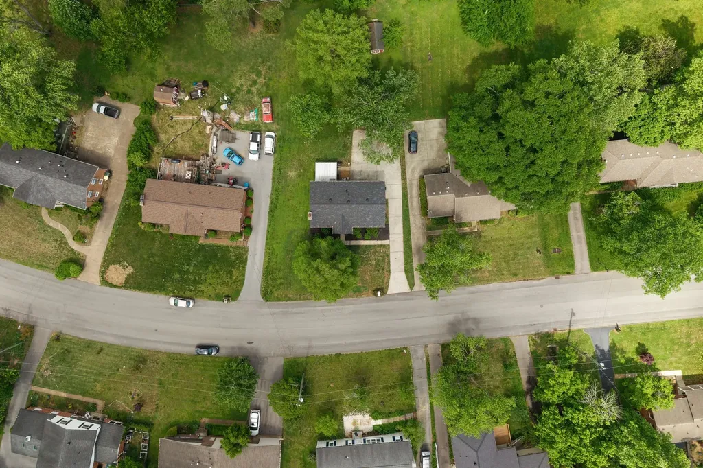 608 Harpeth Pkwy, E Nashville TN 37221