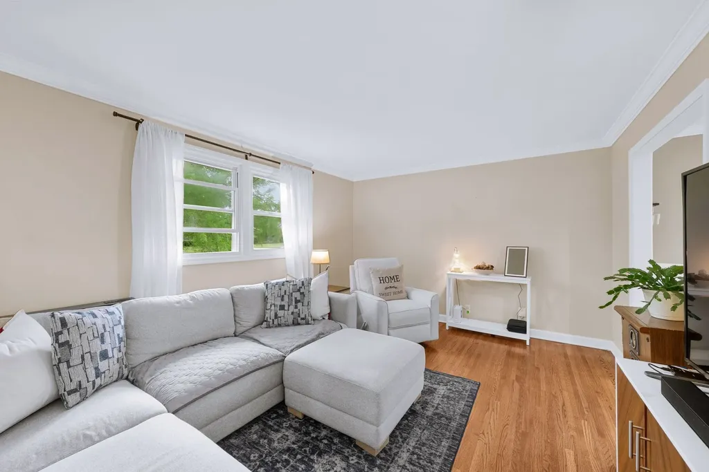 608 Harpeth Pkwy, E Nashville TN 37221