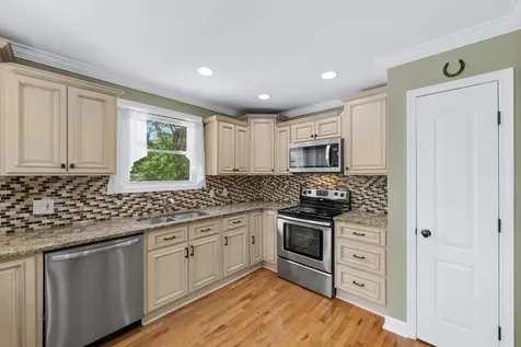 608 Harpeth Pkwy, E Nashville TN 37221