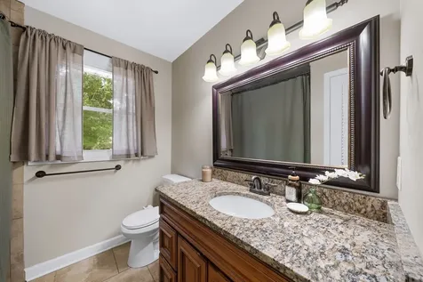608 Harpeth Pkwy, E Nashville TN 37221