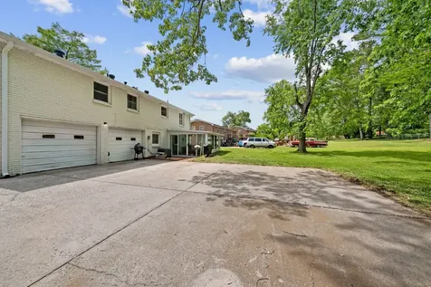 608 Harpeth Pkwy, E Nashville TN 37221