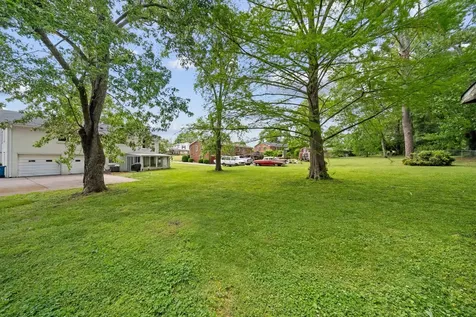 608 Harpeth Pkwy, E Nashville TN 37221