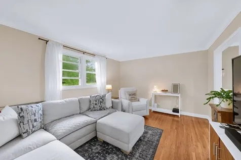 608 Harpeth Pkwy, E Nashville TN 37221