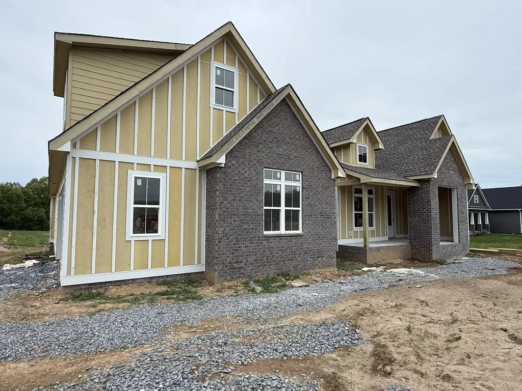 8680 Middle Lick Creek Road Lyles TN 37098