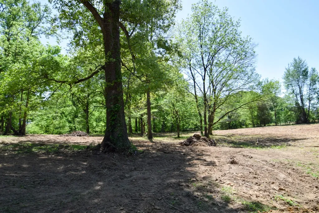 430 South Road Cottontown TN 37048