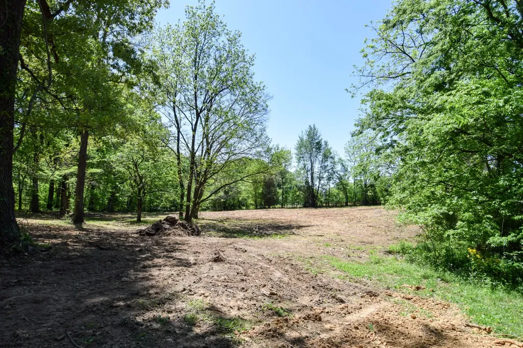 430 South Road Cottontown TN 37048