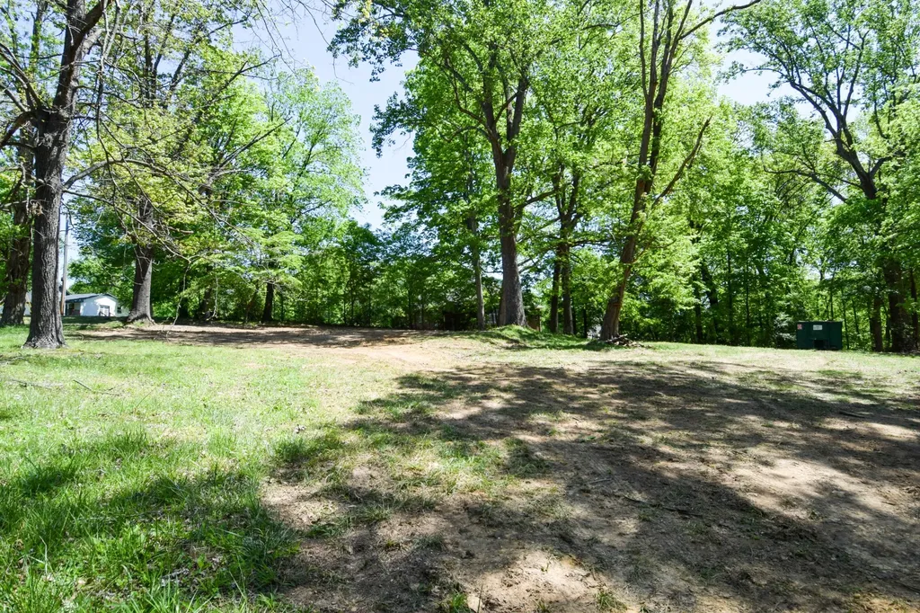 430 South Road Cottontown TN 37048