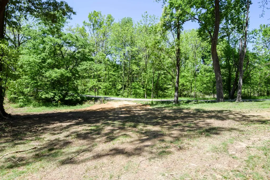 430 South Road Cottontown TN 37048