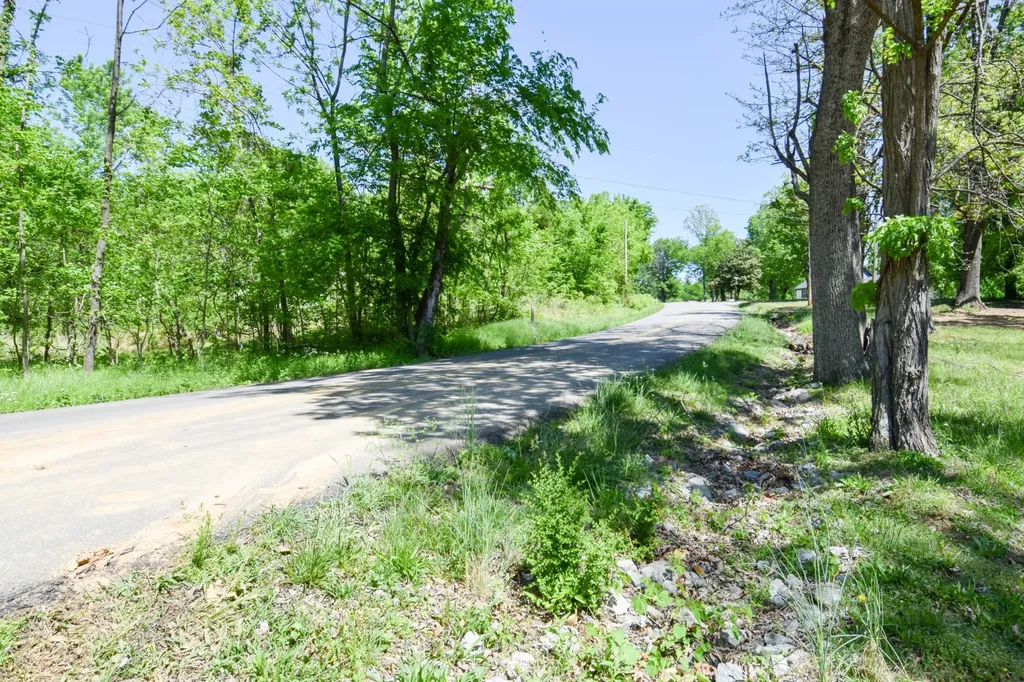 430 South Road Cottontown TN 37048
