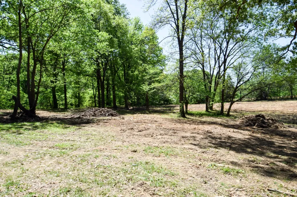 430 South Road Cottontown TN 37048