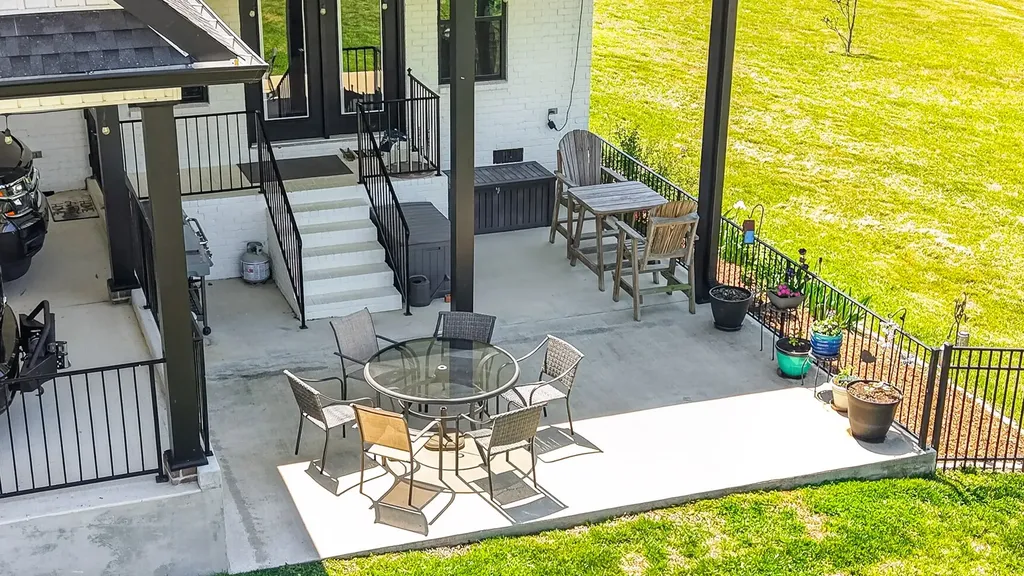 50 Lecornu Lane Hartsville TN 37074