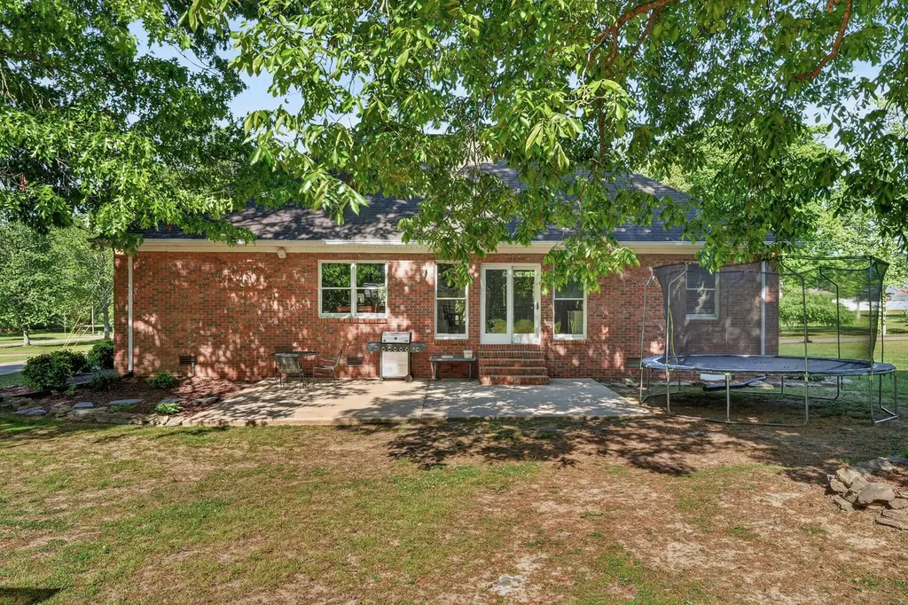 132 Ashton Circle Fayetteville TN 37334