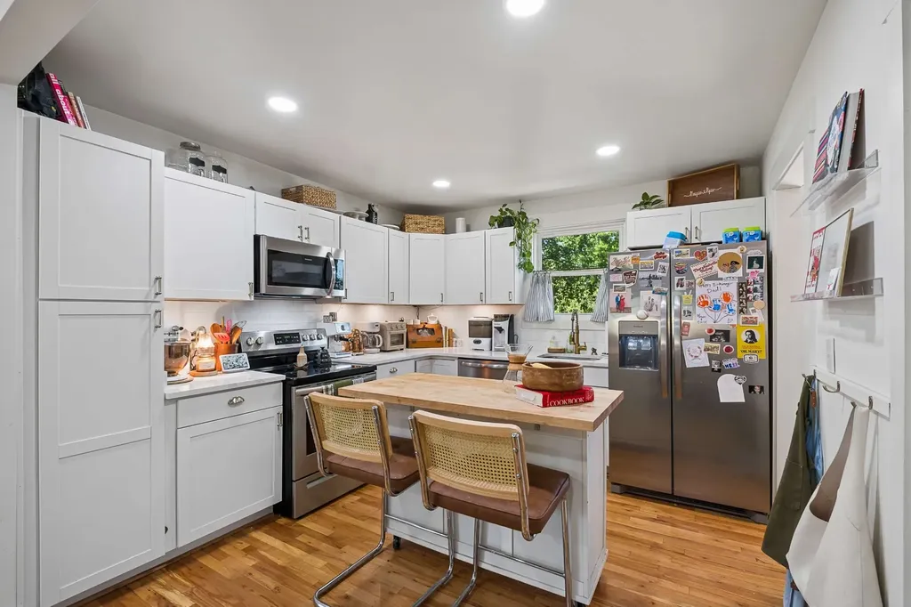 4311 Saunders Avenue Nashville TN 37216