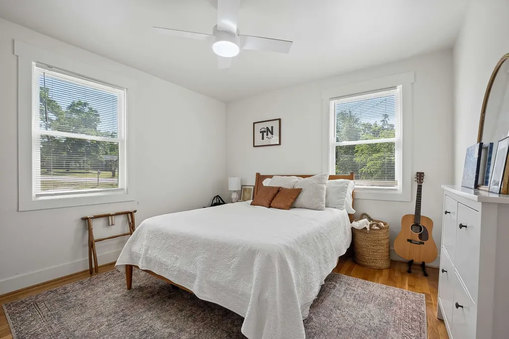 4311 Saunders Avenue Nashville TN 37216