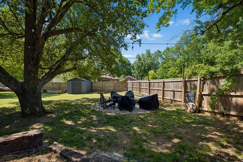 4311 Saunders Avenue Nashville TN 37216