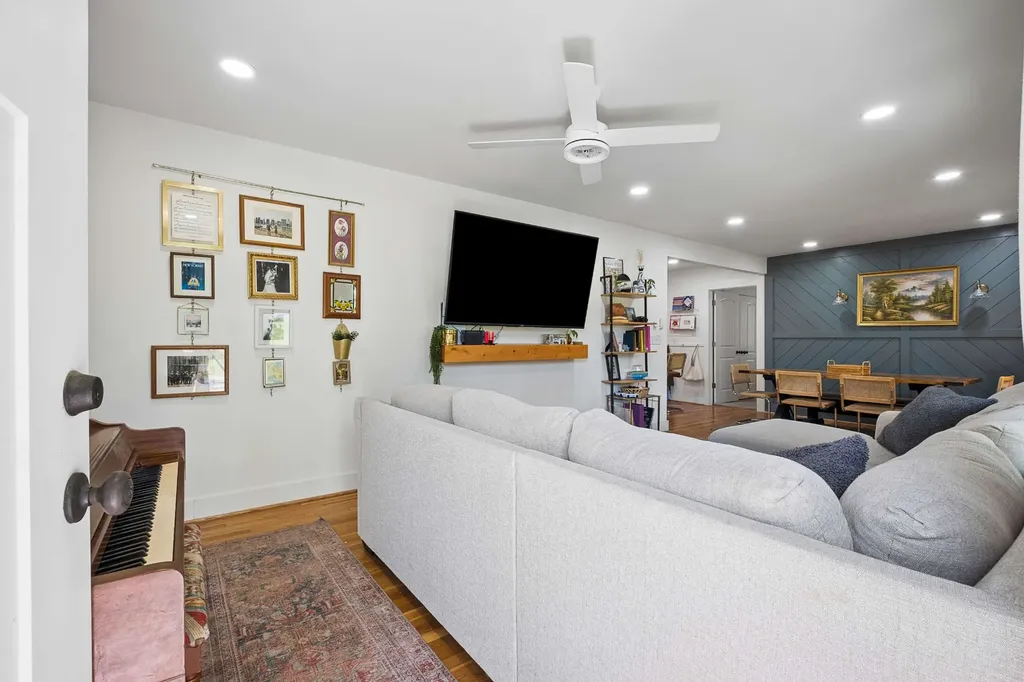 4311 Saunders Avenue Nashville TN 37216