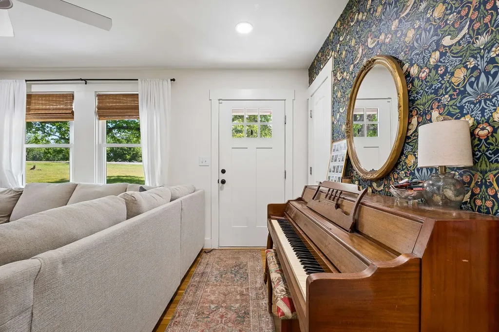 4311 Saunders Avenue Nashville TN 37216